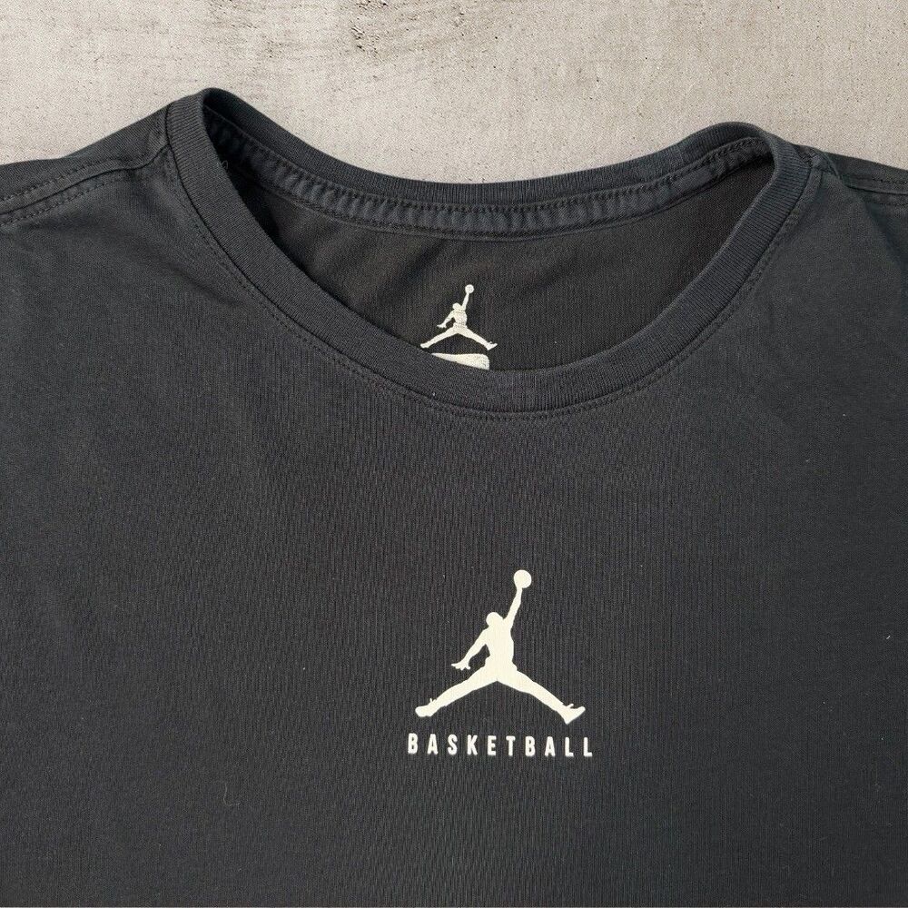 Nike Air Jordan Basketball Shirt Men’s Large Dri-Fit Black Center Jumpman Logo